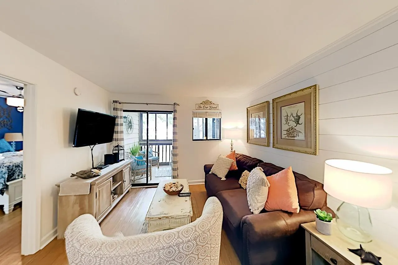 Apartment On Port Royal Sound Iii