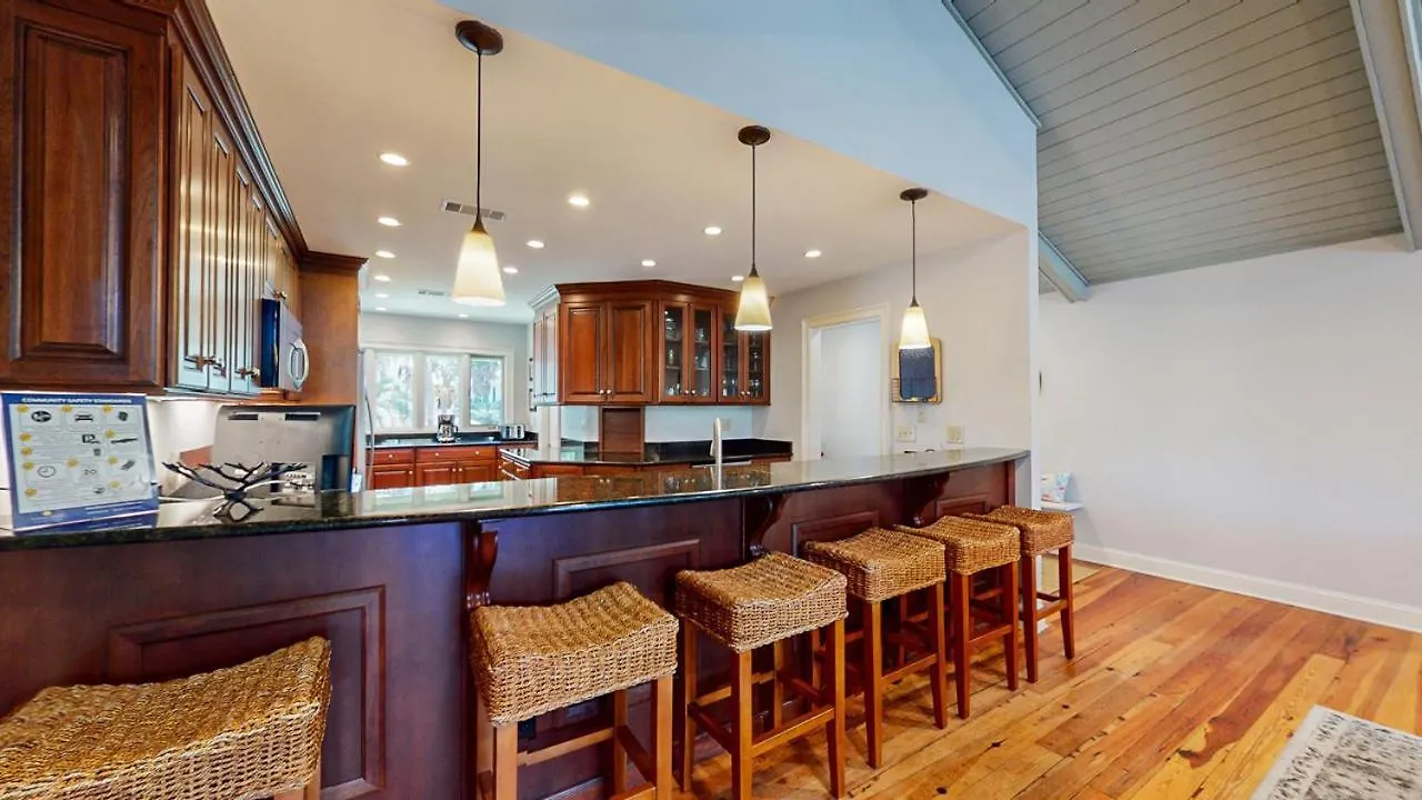 Holiday home 15 Promontory Ct *