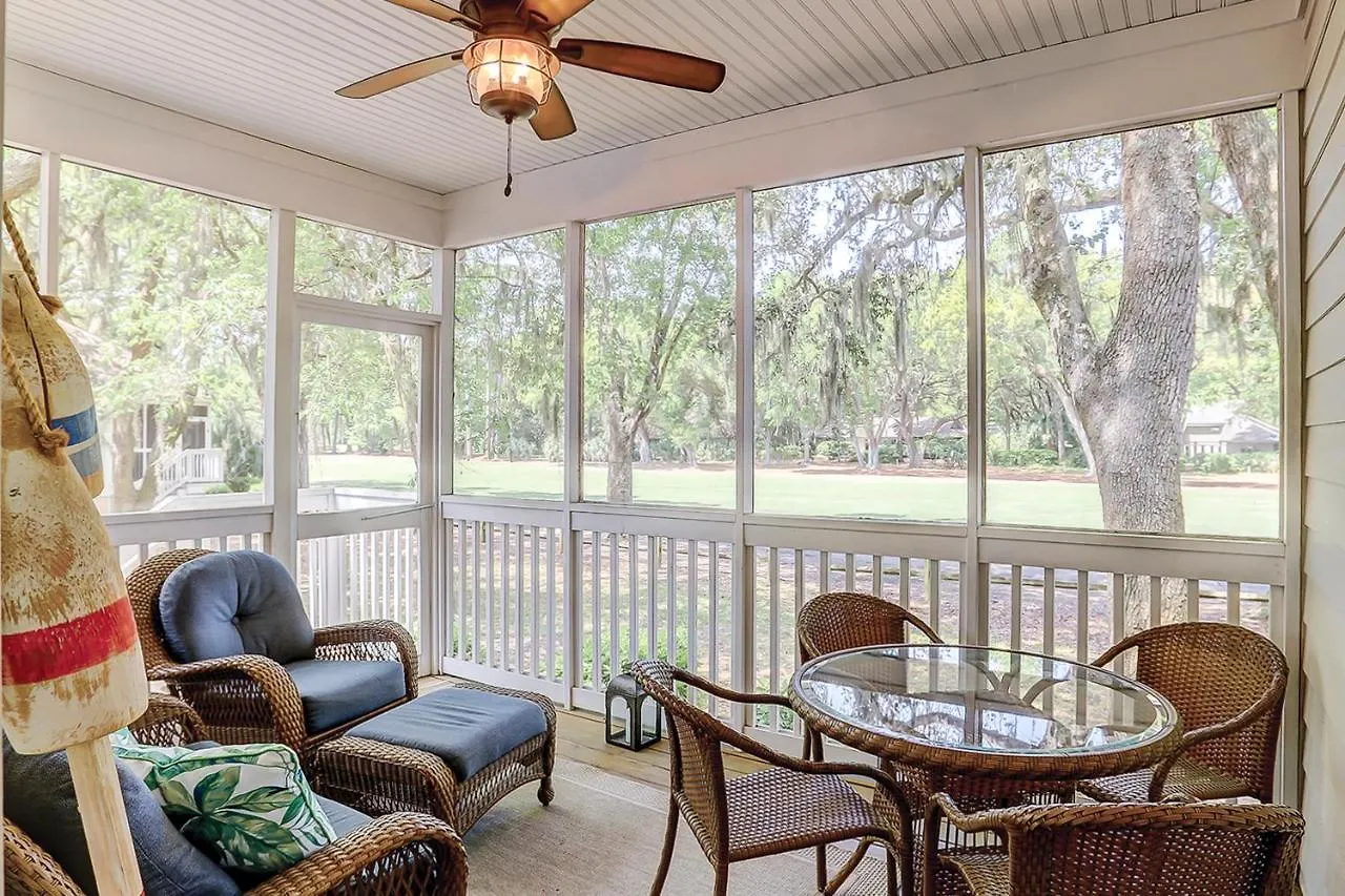 Apartment Links 13b