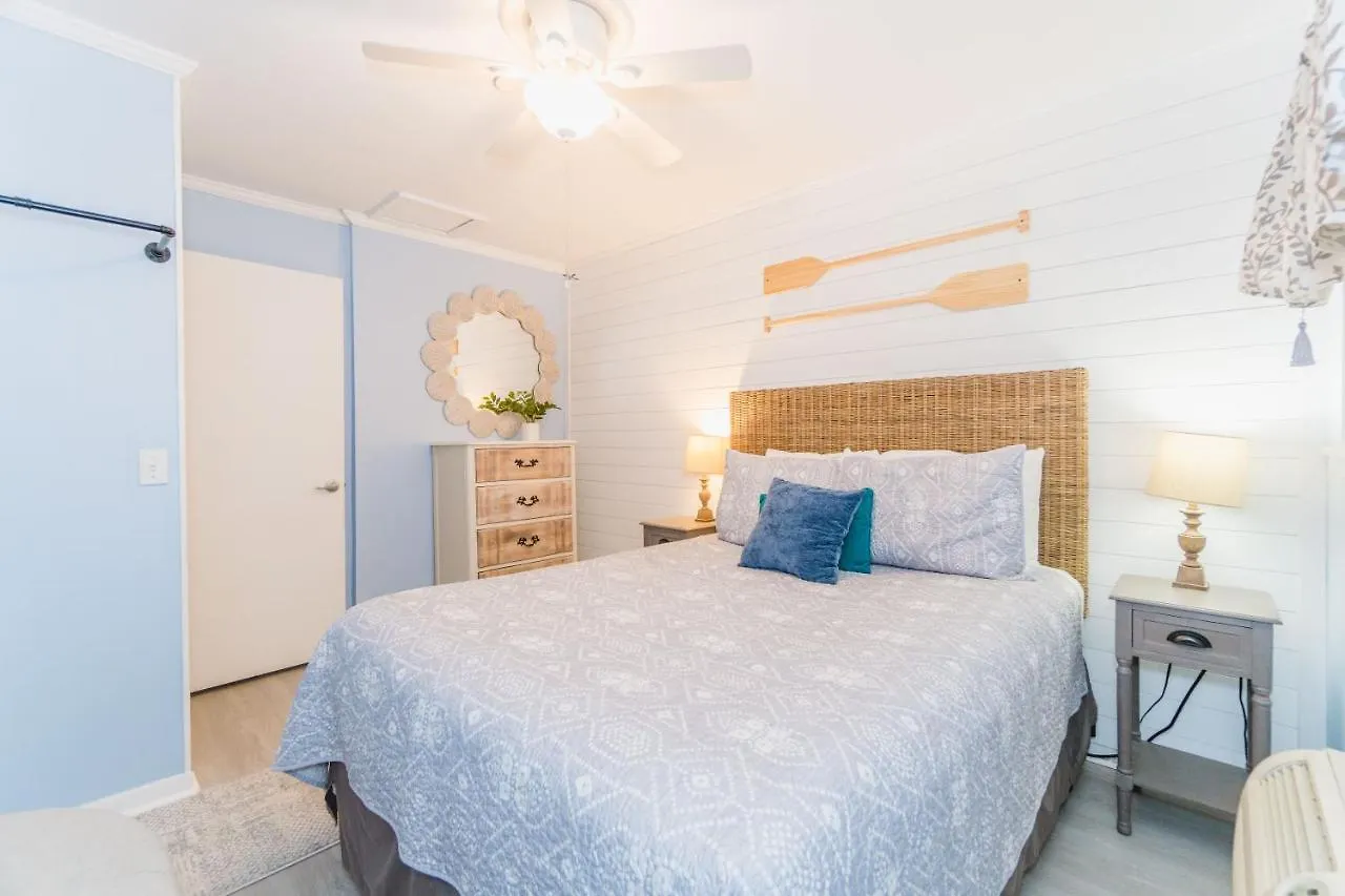 Apartment Stunning Views!!-oceanfront Villa-heated Pool-private Balcony-tiki Bar-walk To Coligny Plaza