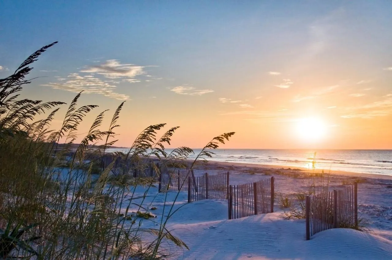 Stunning Views!!-oceanfront Villa-heated Pool-private Balcony-tiki Bar-walk To Coligny Plaza Apartment Hilton Head Island