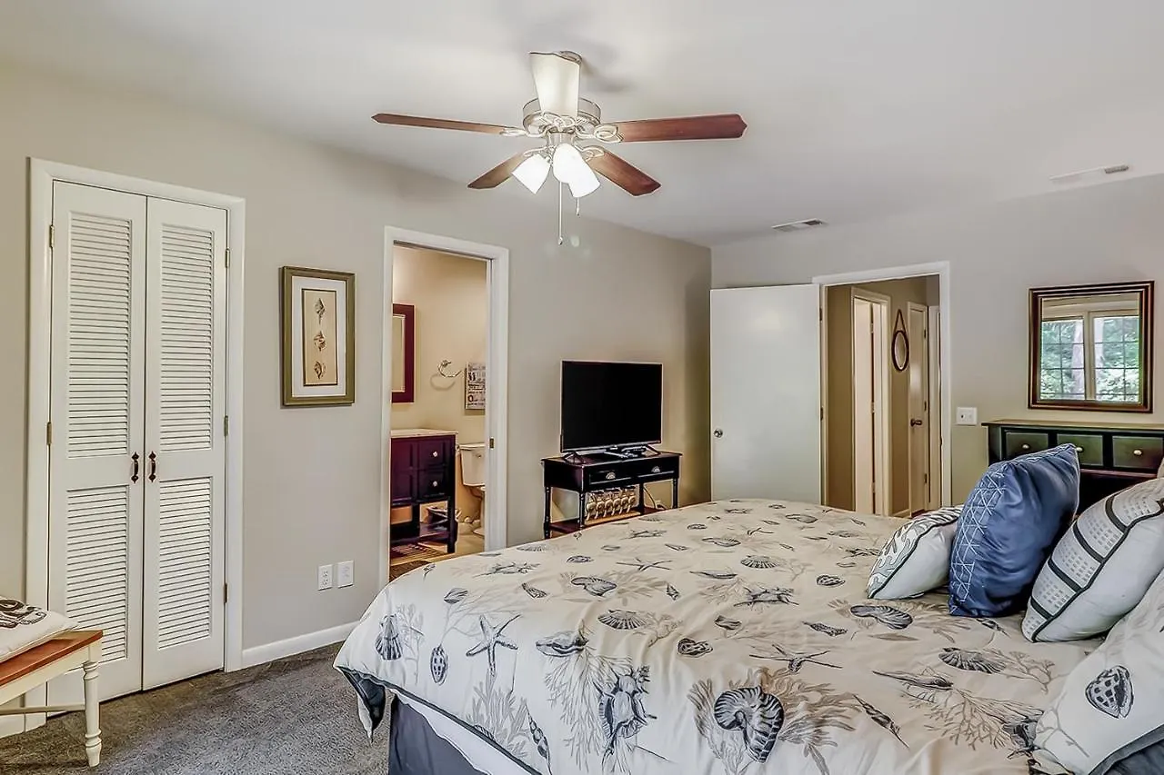 Pender Lane 13 Holiday home *