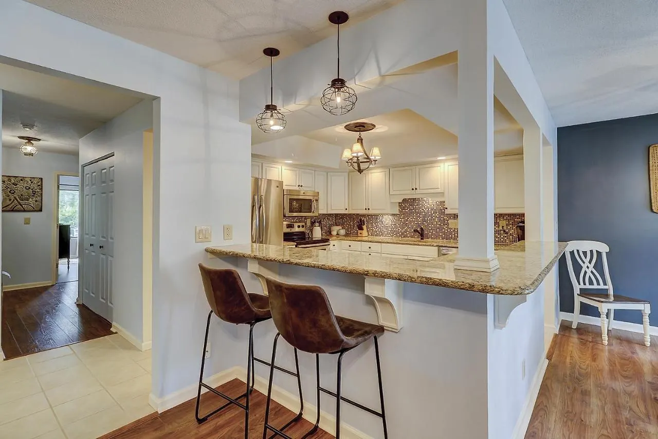 161 Beachwalk 2 Bedroom Near Ocean Shipyard