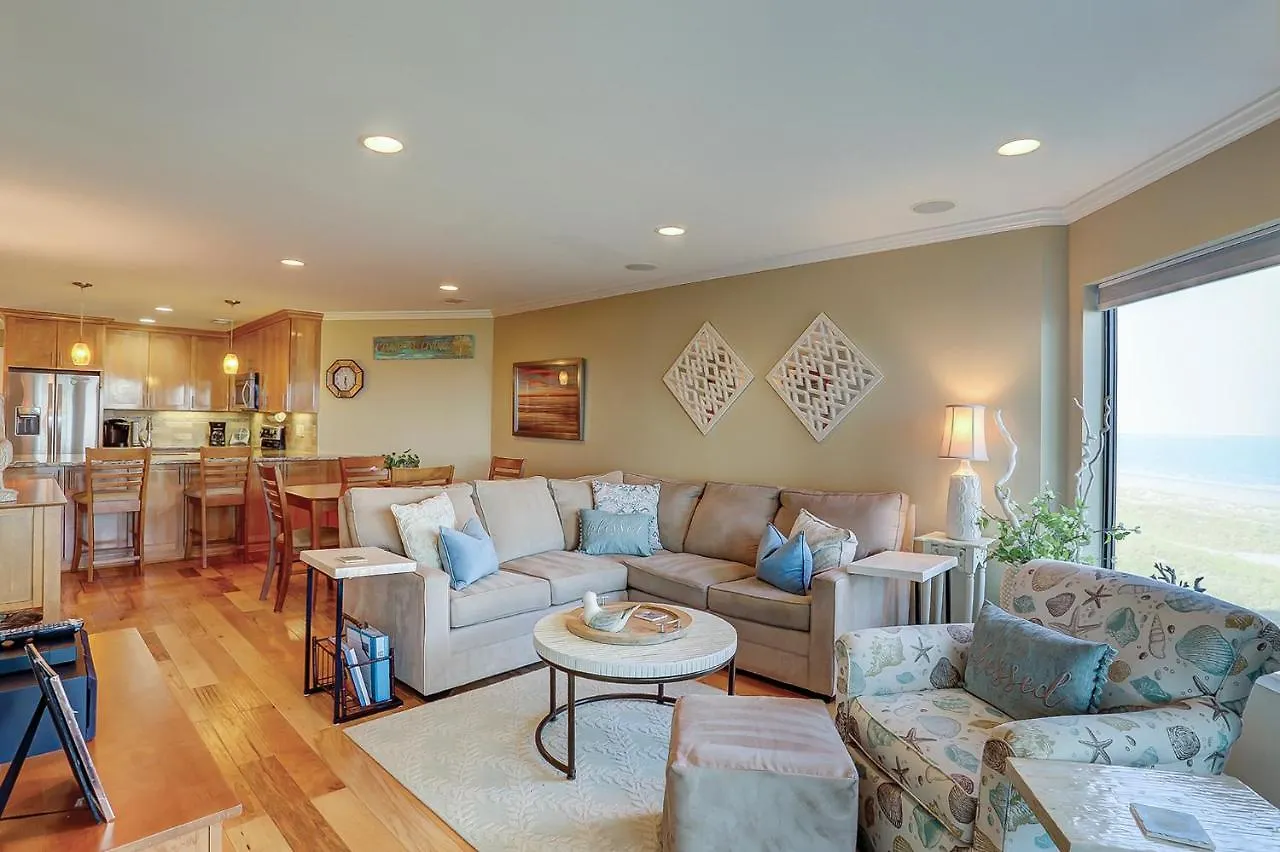 402 Sea Cloisters 2 Bedroom Oceanfront Holiday home Hilton Head Island