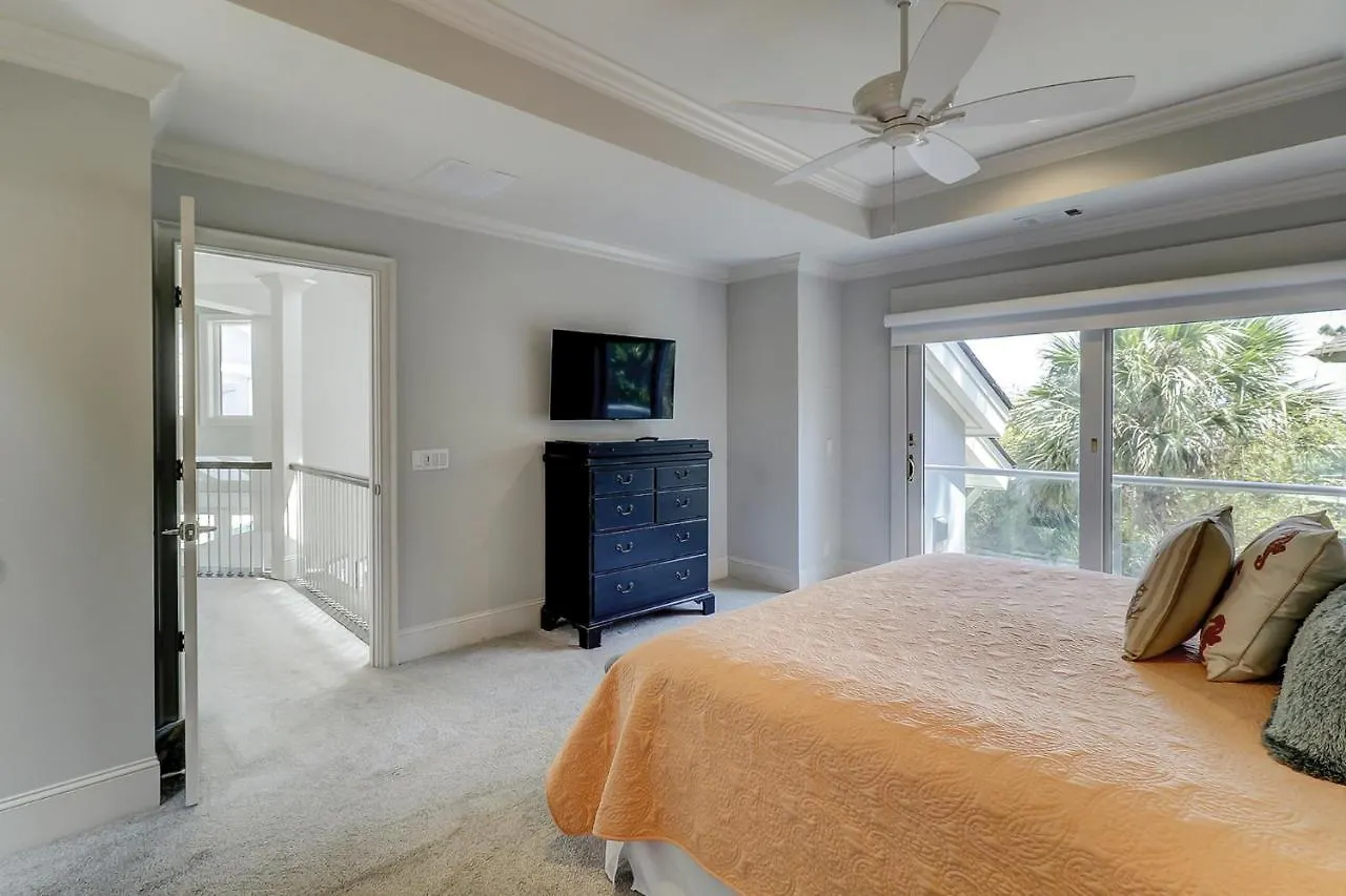 23 Red Cardinal Oceanfront Sea Pines Holiday home
