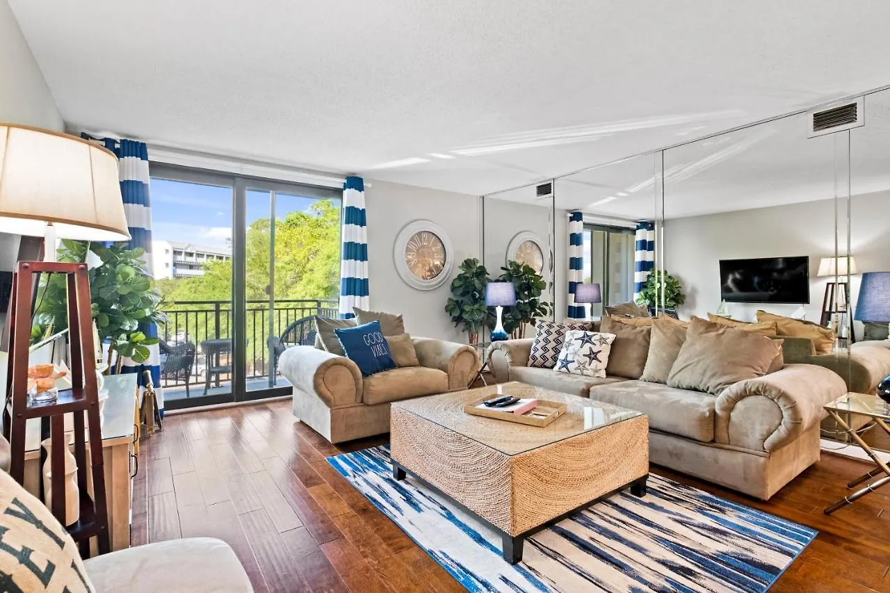 Apartment Harbour Town Pool Access!