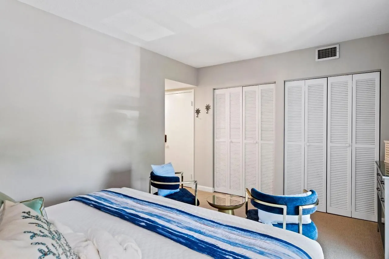 Apartment Harbour Town Pool Access!