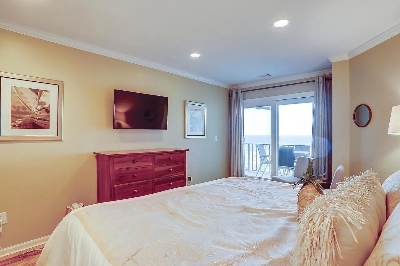 402 Sea Cloisters 2 Bedroom Oceanfront Holiday home