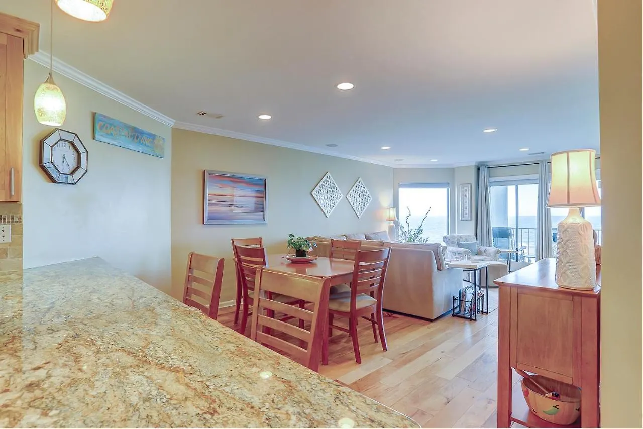 402 Sea Cloisters 2 Bedroom Oceanfront *