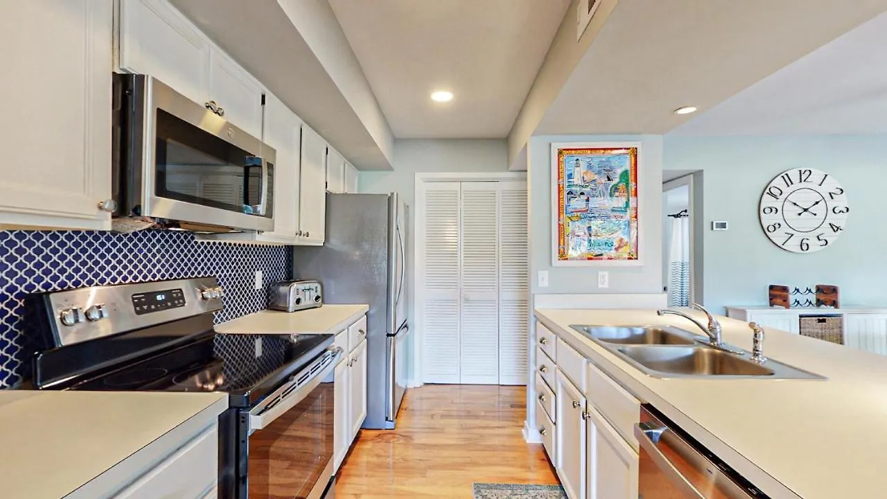 272 Turnberry Village