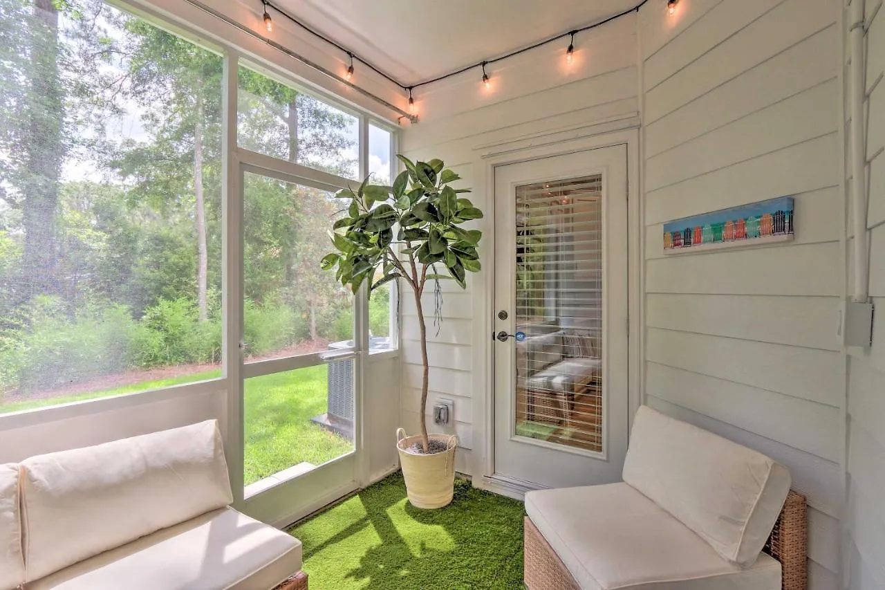 Holiday home Modern Hilton Head Townhome About 4 Mi To Beach!