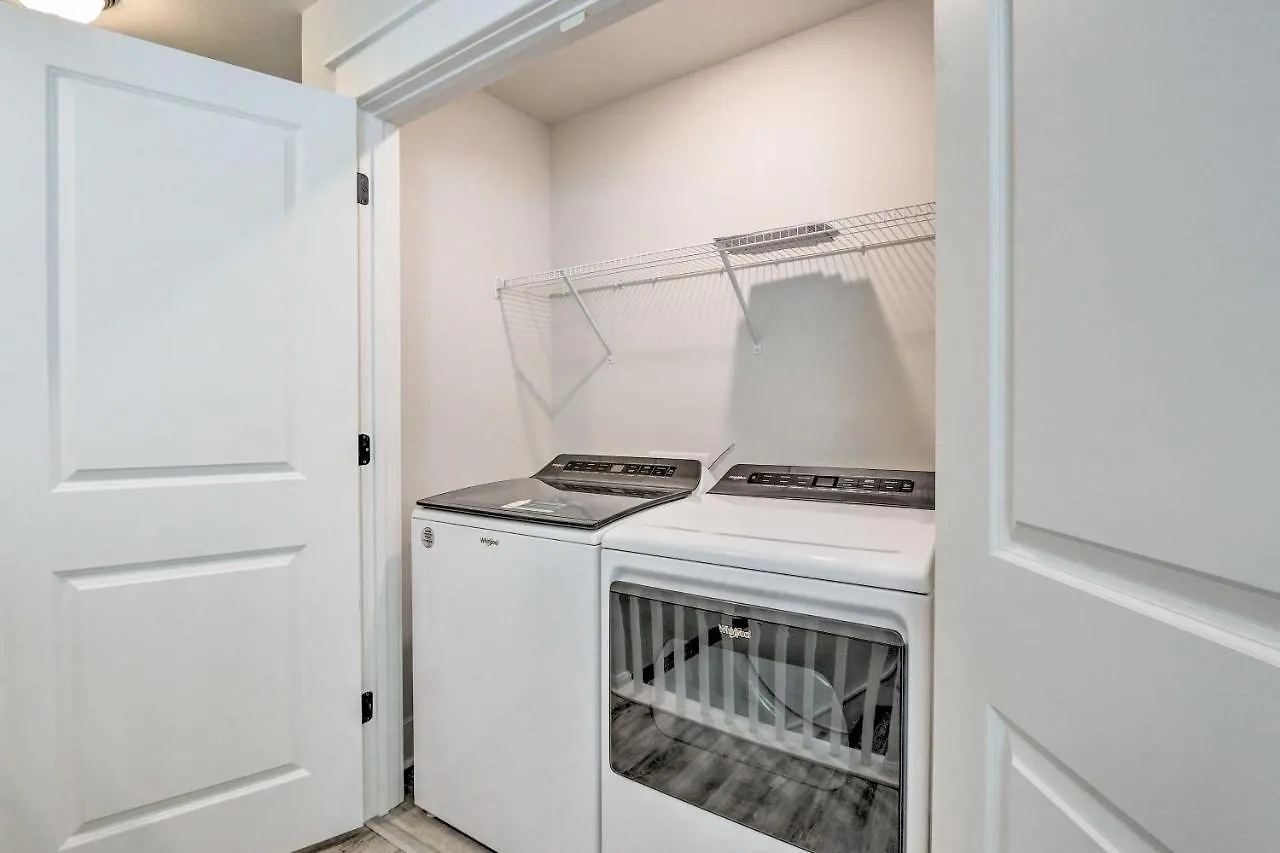 Holiday home Modern Hilton Head Townhome About 4 Mi To Beach! *