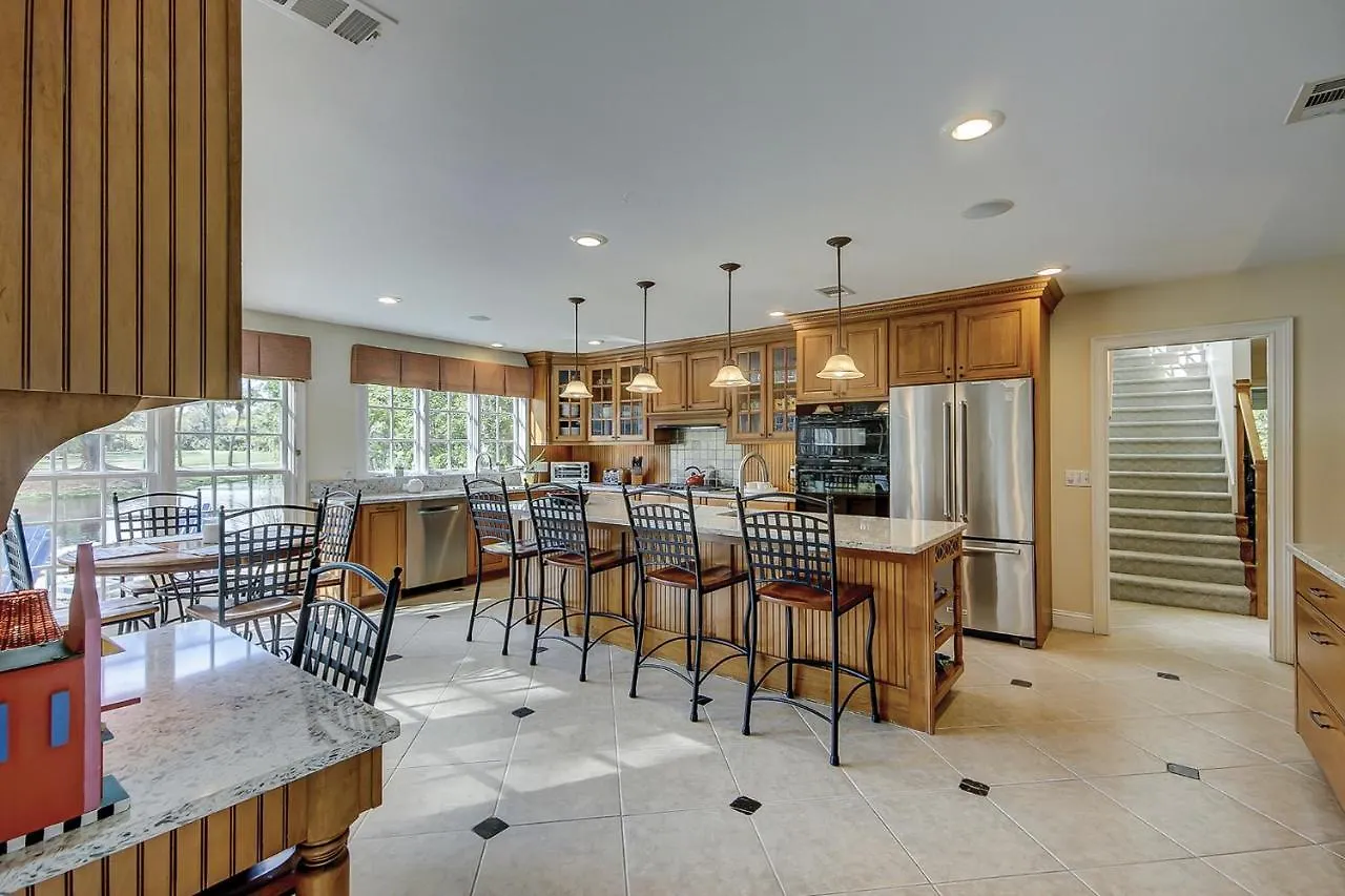 24 Red Maple Holiday home *