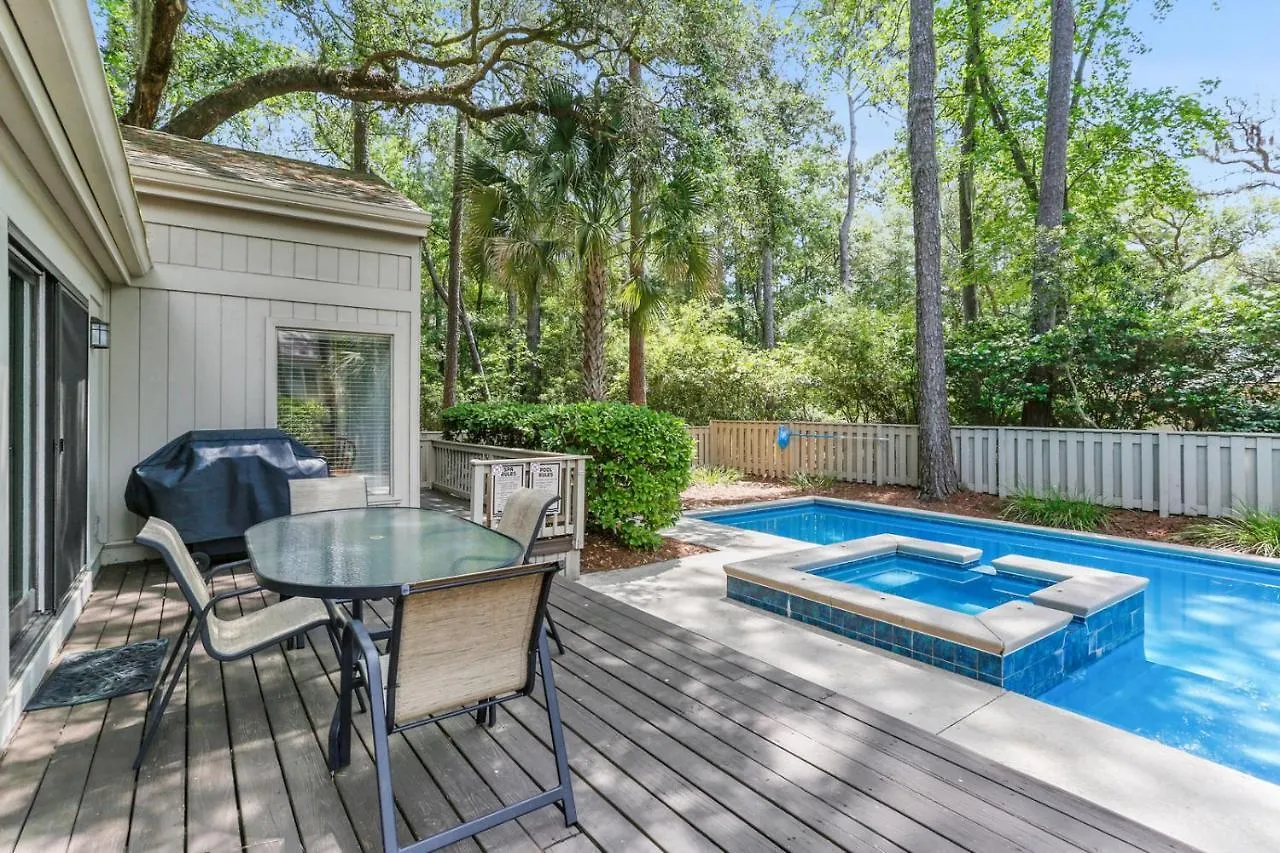 26 Wagon Rd Hilton Head Island