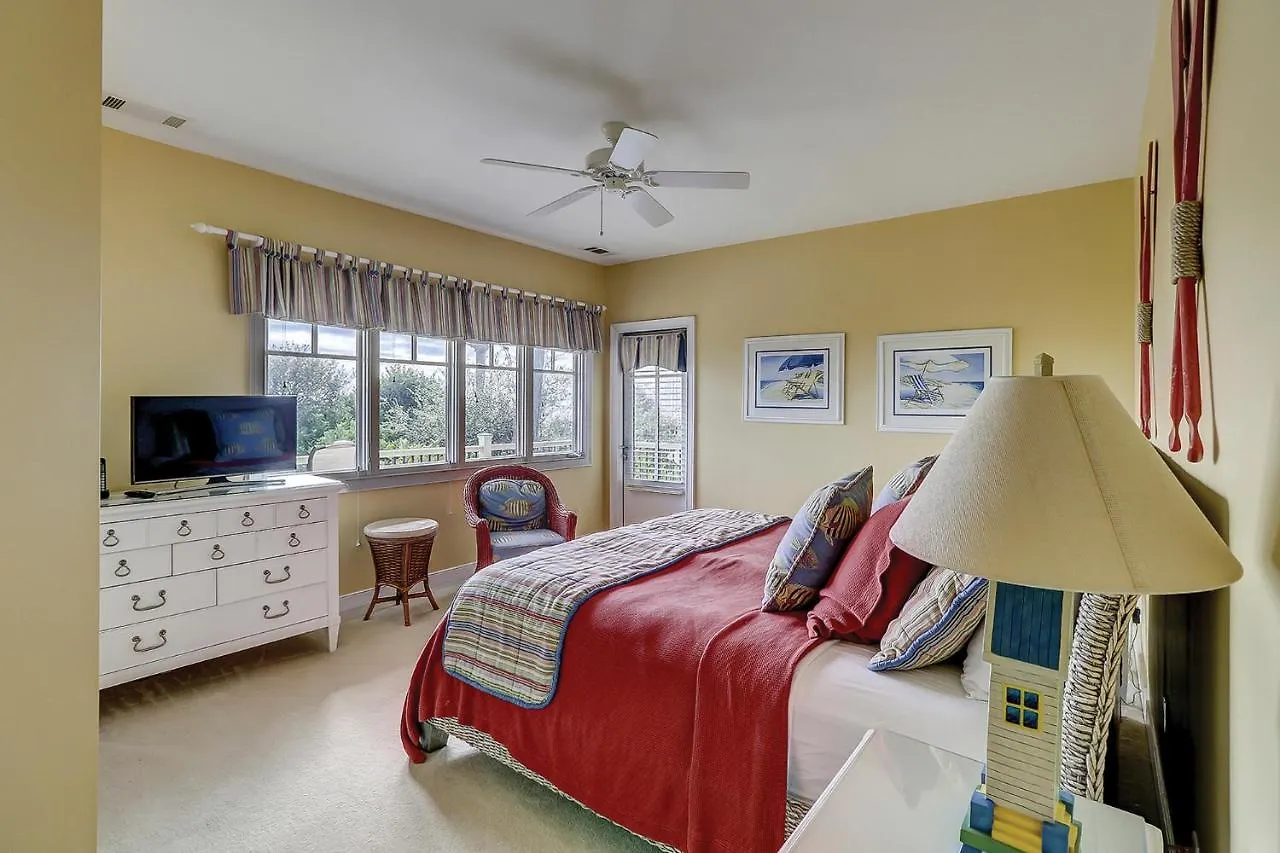 8 Eastwind Holiday home