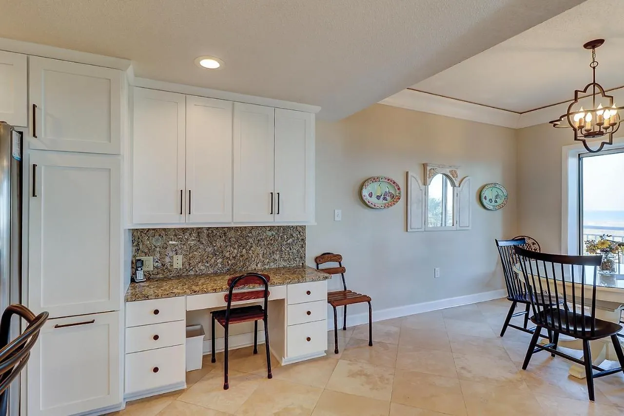 6109 Hampton Place *
