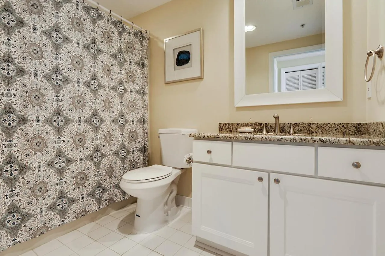 6201 Hampton Place * Hilton Head Island