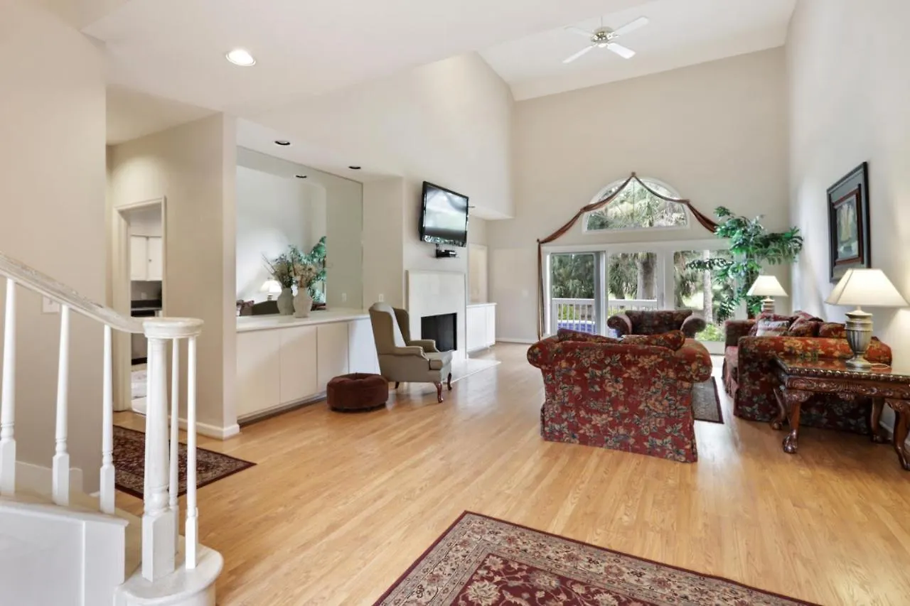 12 Heath Drive Holiday home
