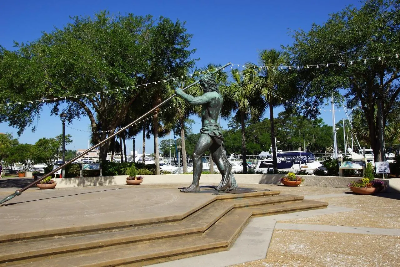 4101 Windsor Court * Hilton Head Island