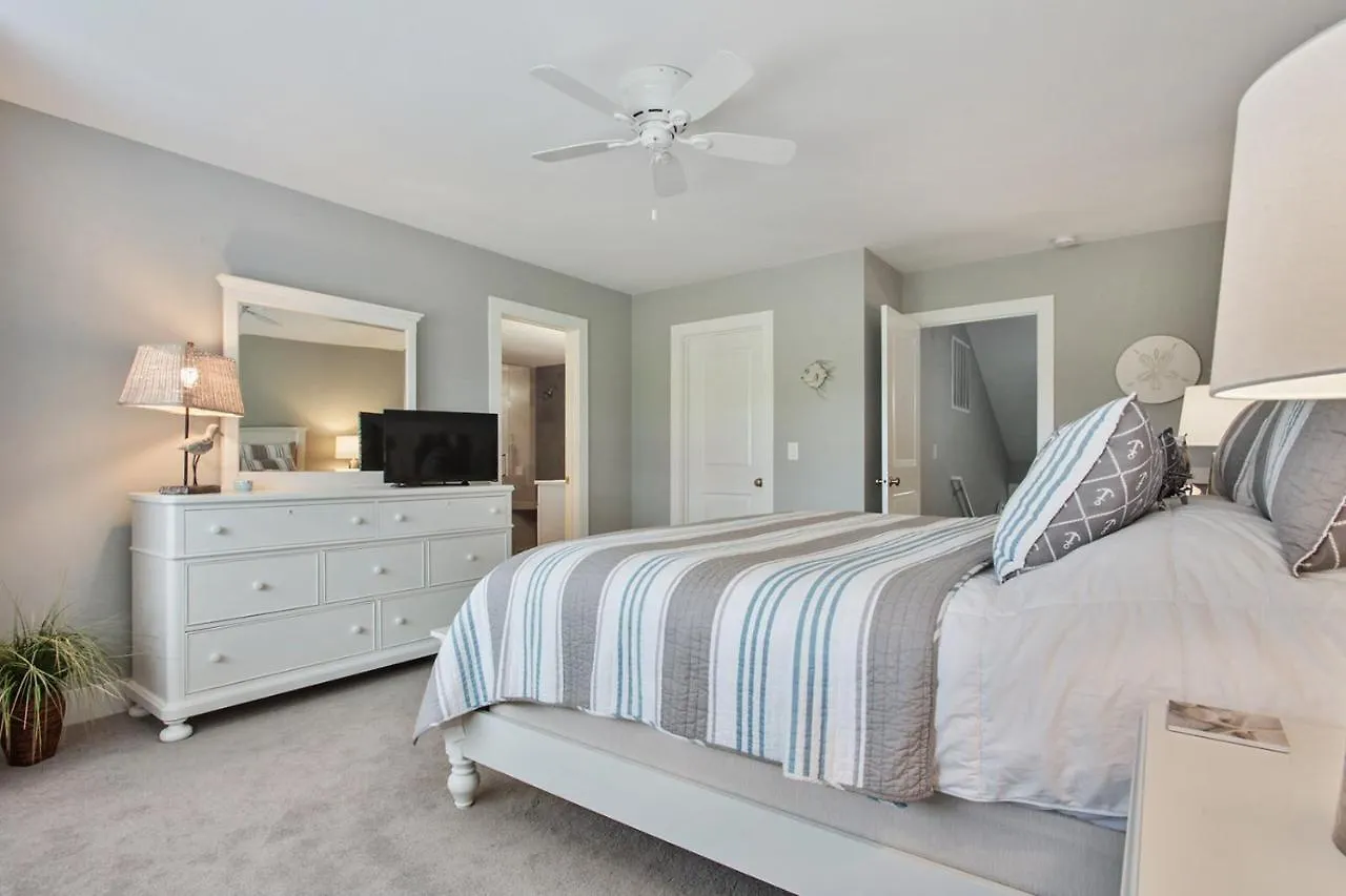 229 Turnberry Village