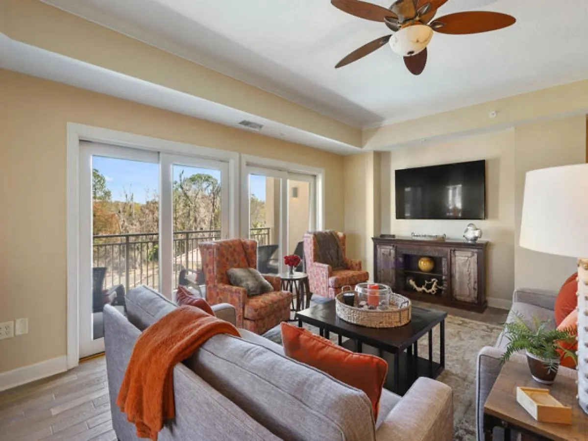 307 Main Sail * Hilton Head Island