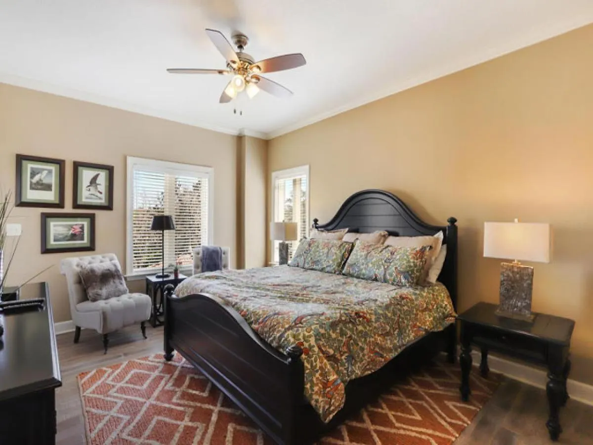 307 Main Sail * Hilton Head Island