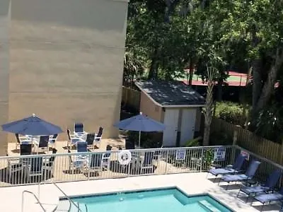 Hotel Spark By Hilton Hilton Head Island