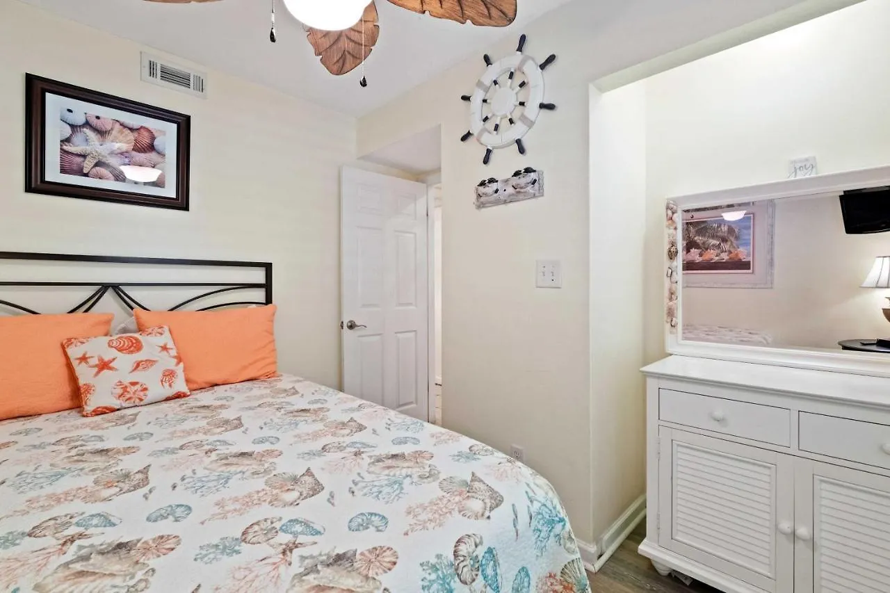 Walk To In Hilton Head! Apartment *