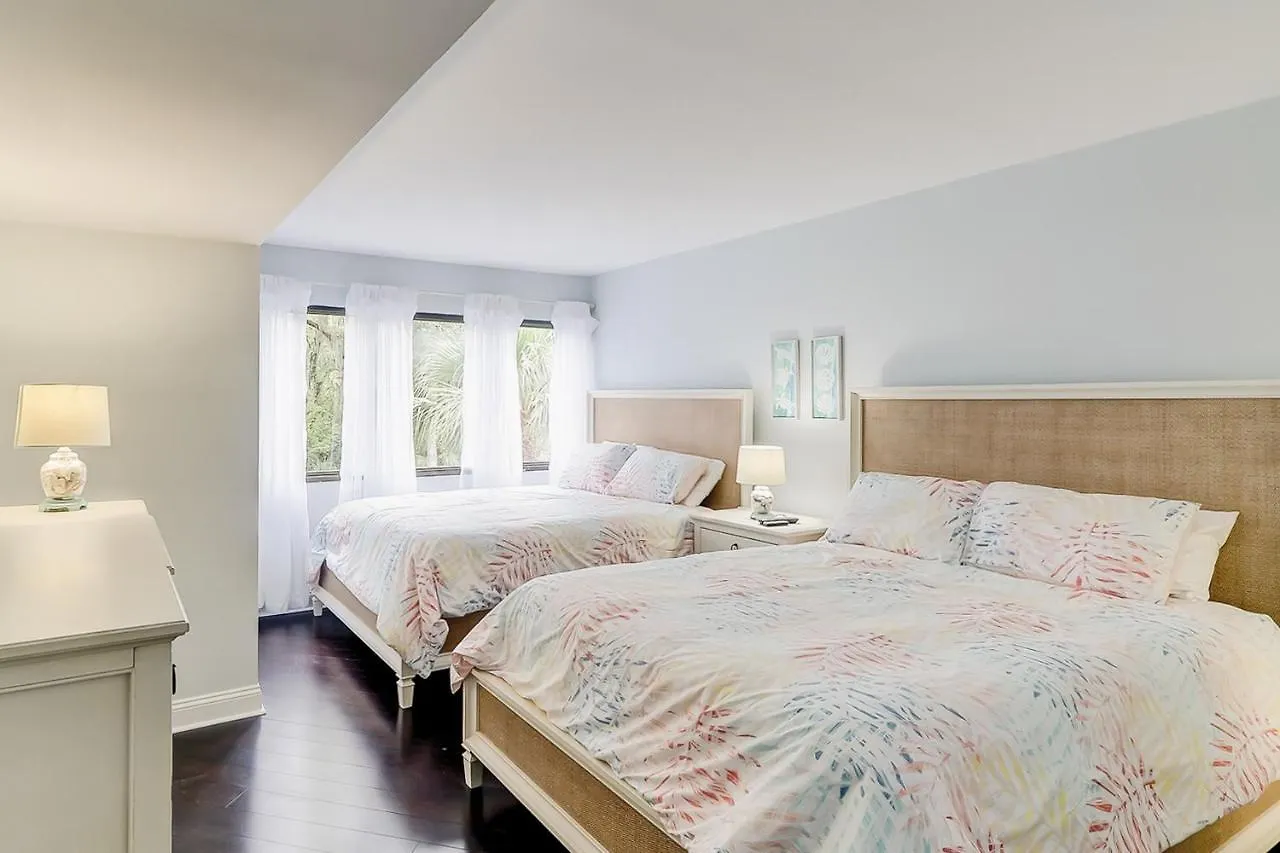 Treetops 4904