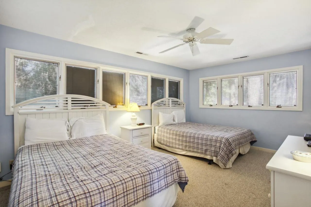 10 Sea Lane *