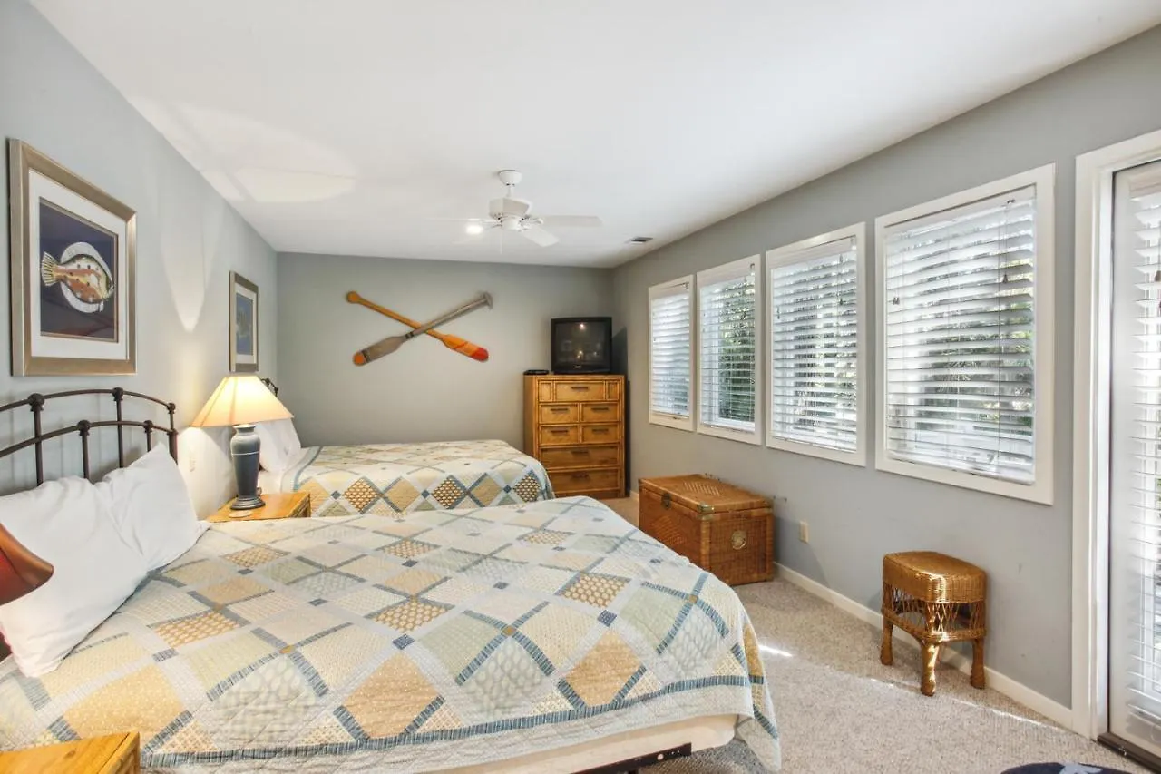 10 Sea Lane *