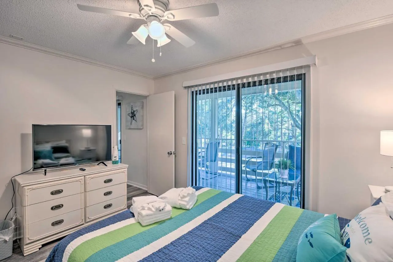 With 2 Pools And Hot Tub! Apartment Hilton Head Island