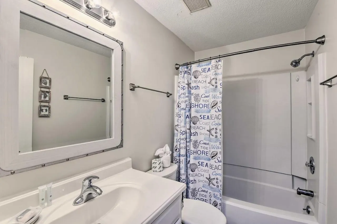 With 2 Pools And Hot Tub! Apartment *