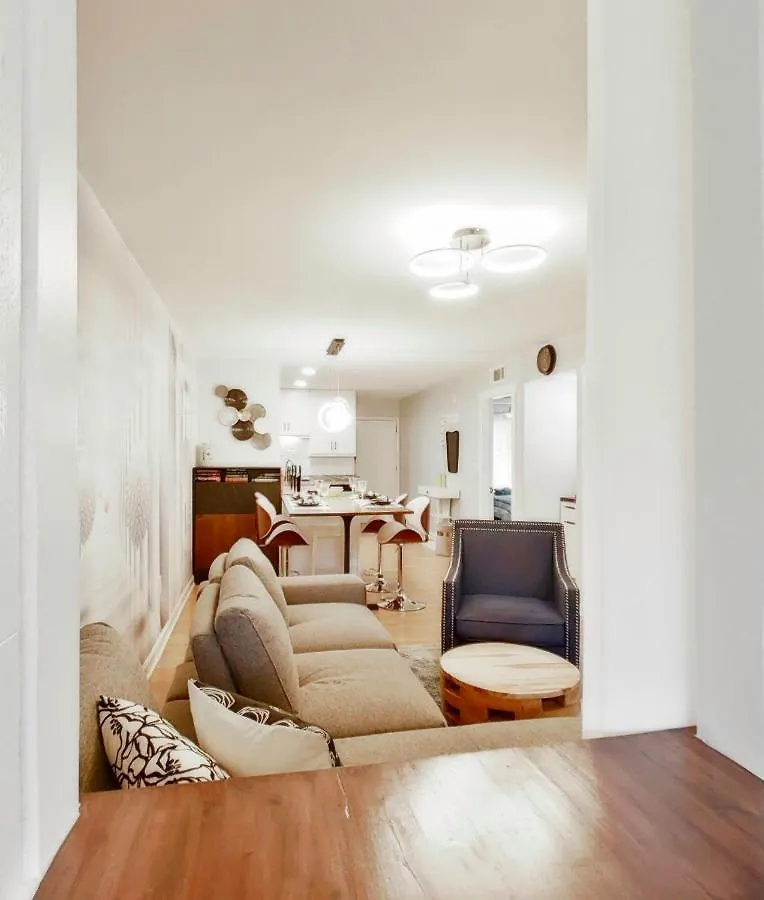 Bijou De La Beach Apartment