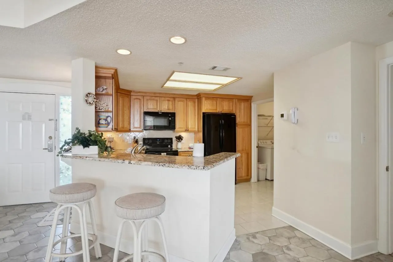 6507 Hampton Place * Hilton Head Island