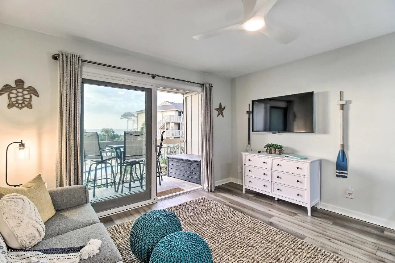 Apartment Gem With Ocean And Pool Views!