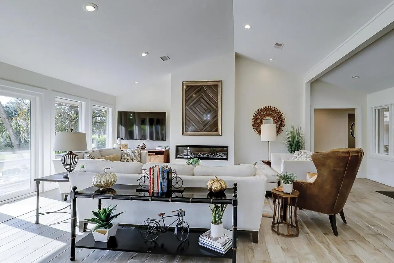 125 N Sea Pines Dr Golf View Near *