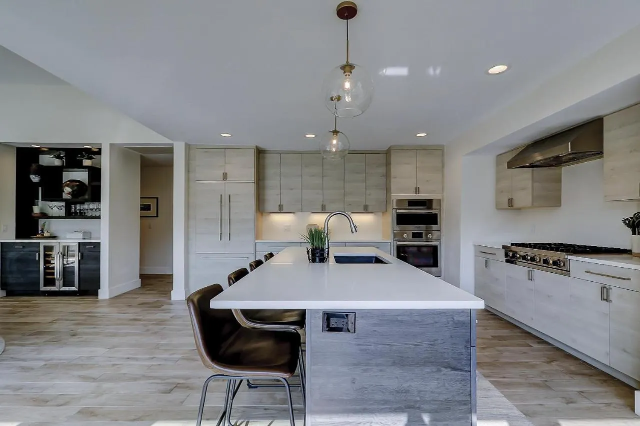 125 N Sea Pines Dr Golf View Near