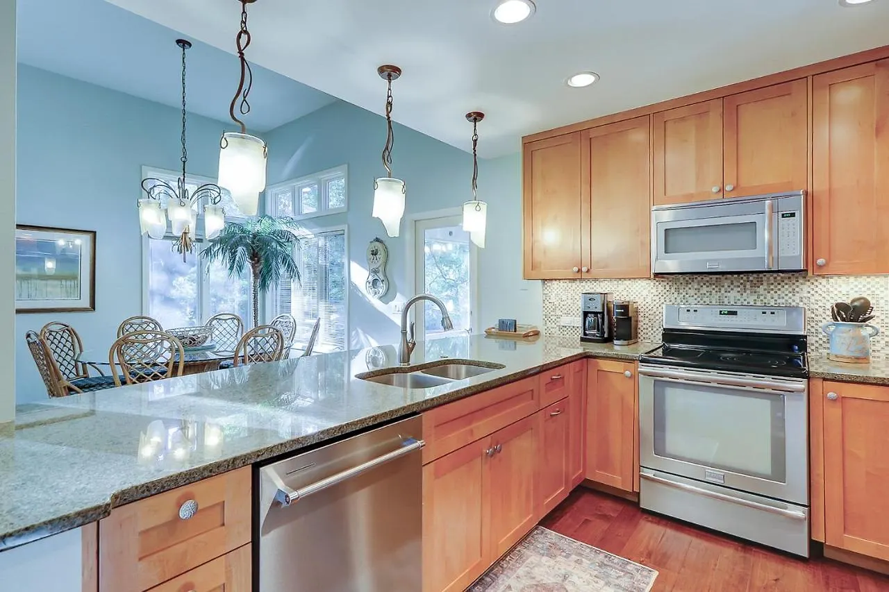 7606 Huntington * Hilton Head Island
