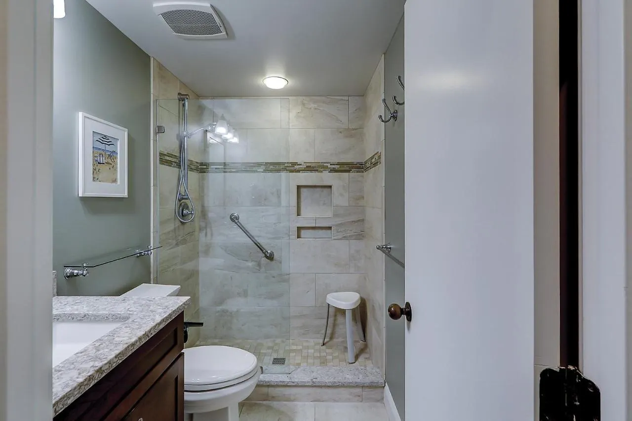 7606 Huntington * Hilton Head Island