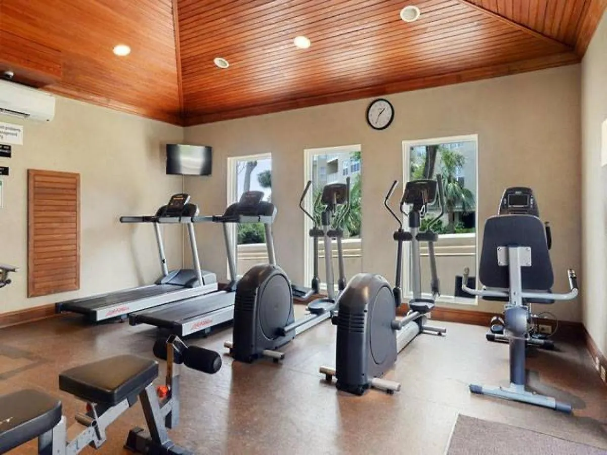 6507 Hampton Place * Hilton Head Island