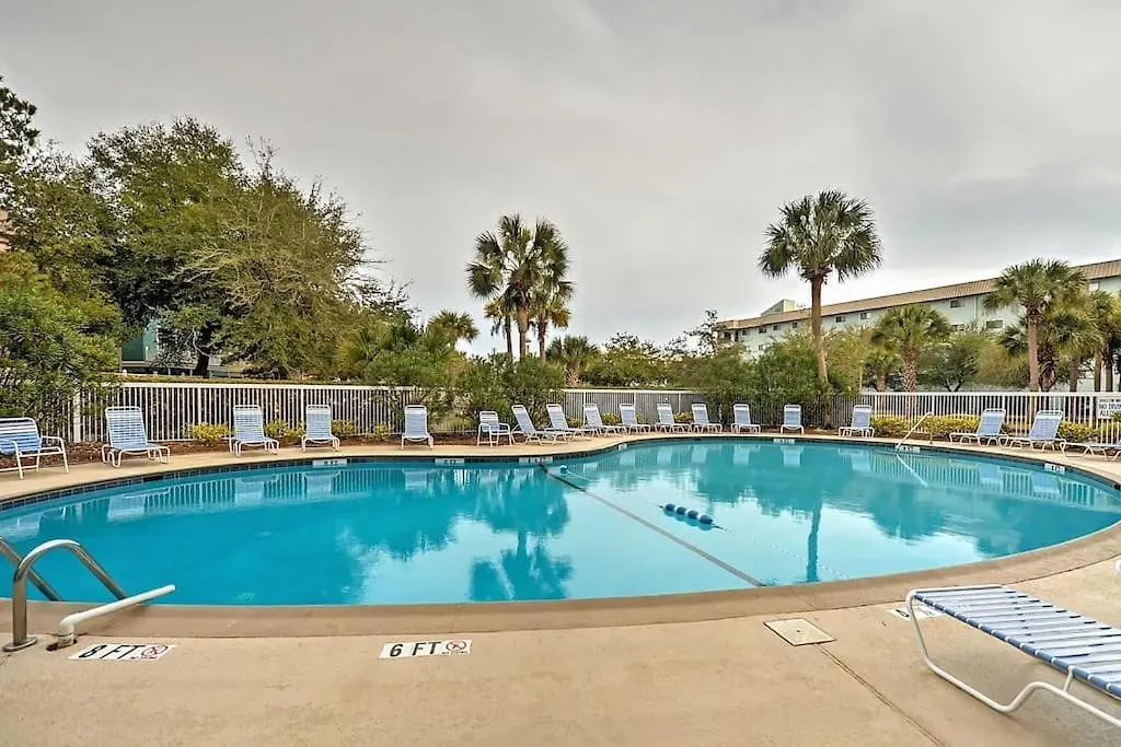 Classy Coastal - Boardwalk To The Beach, 3 Pools, Tennis Apartment Hilton Head Island