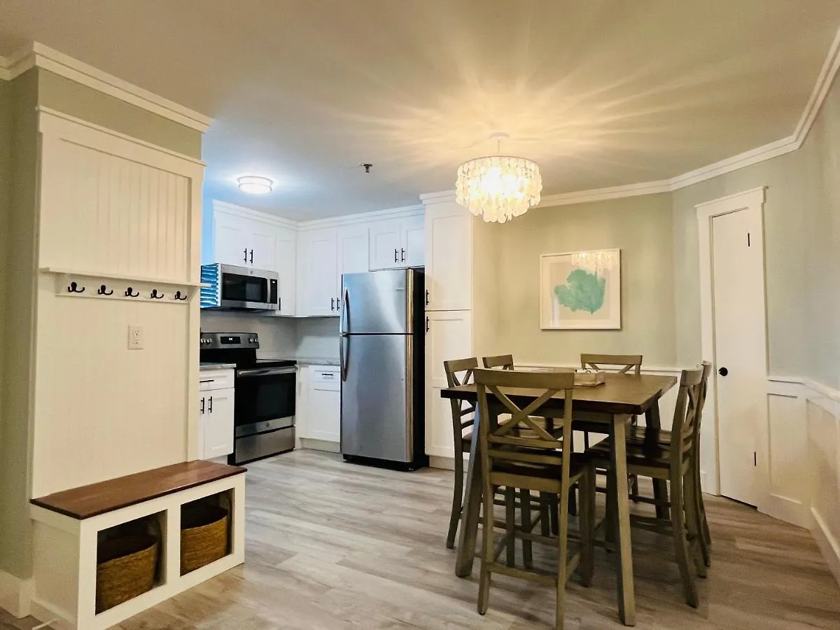 Classy Coastal - Boardwalk To The Beach, 3 Pools, Tennis Apartment *