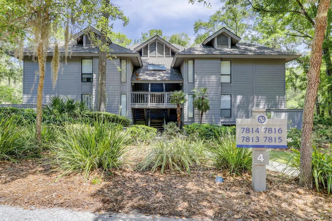 7817 Centrecourt Holiday home