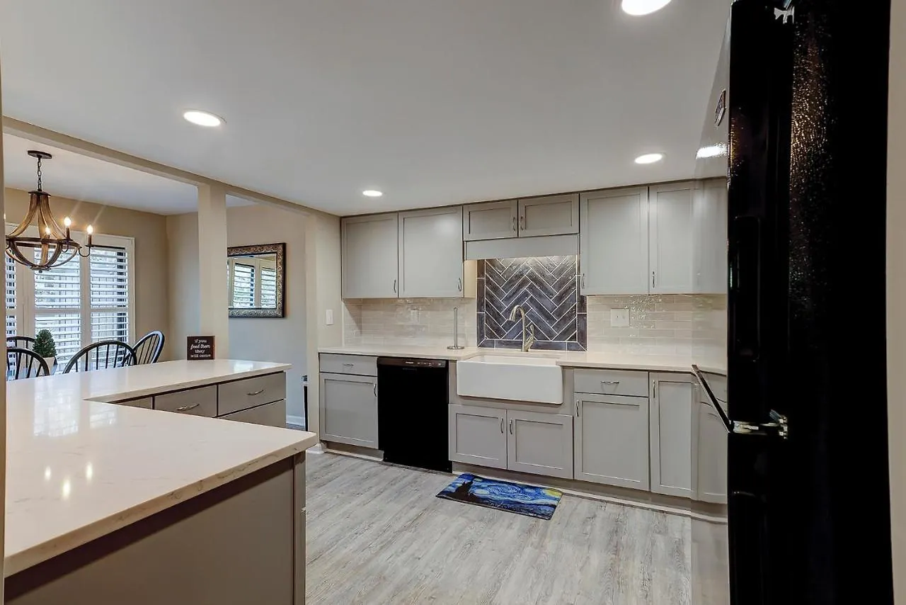 Updated Luxury 3 Bedroom In Shipyard Near The Holiday home