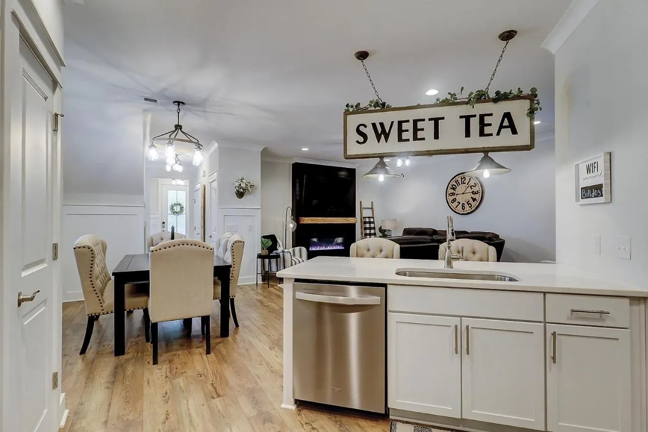 36 Pink 4 Bedroom Luxury Holiday home Hilton Head Island