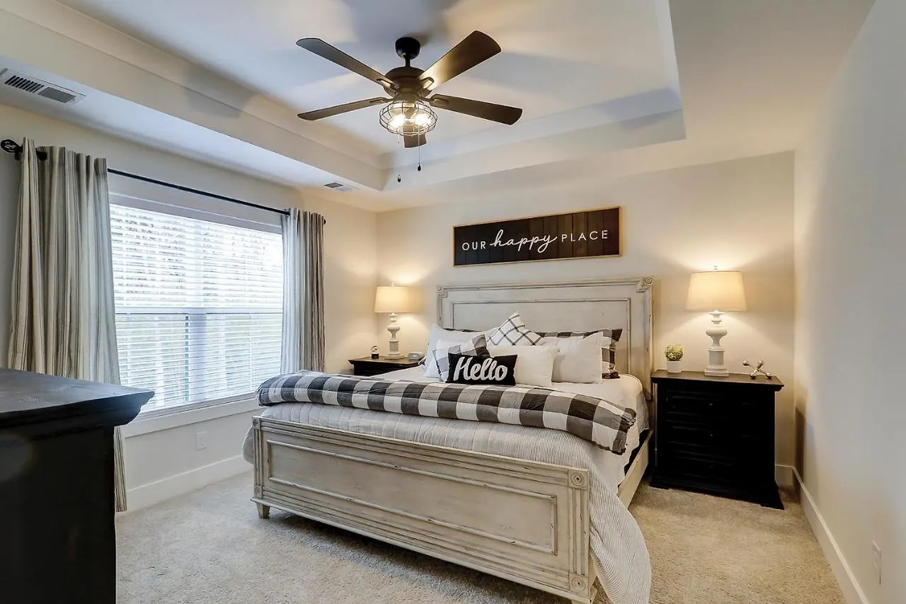 36 Pink 4 Bedroom Luxury * Hilton Head Island