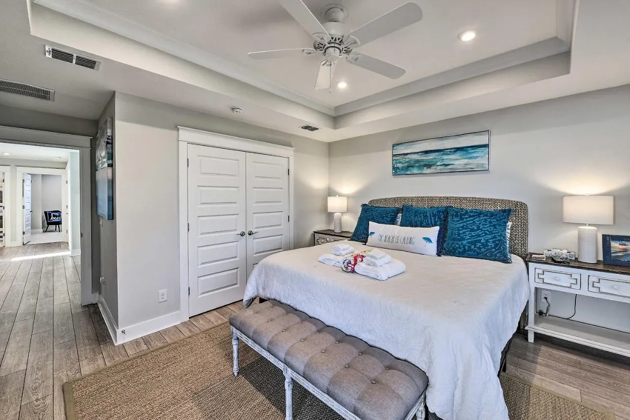 Breezy Hilton Head Getaway 3 Decks And Water Views! *