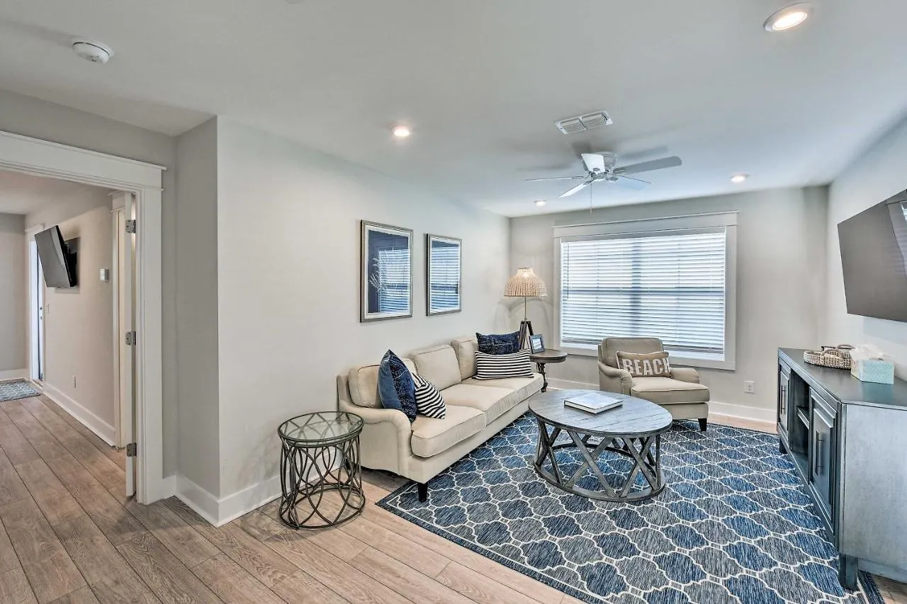 Breezy Hilton Head Getaway 3 Decks And Water Views! Hilton Head Island