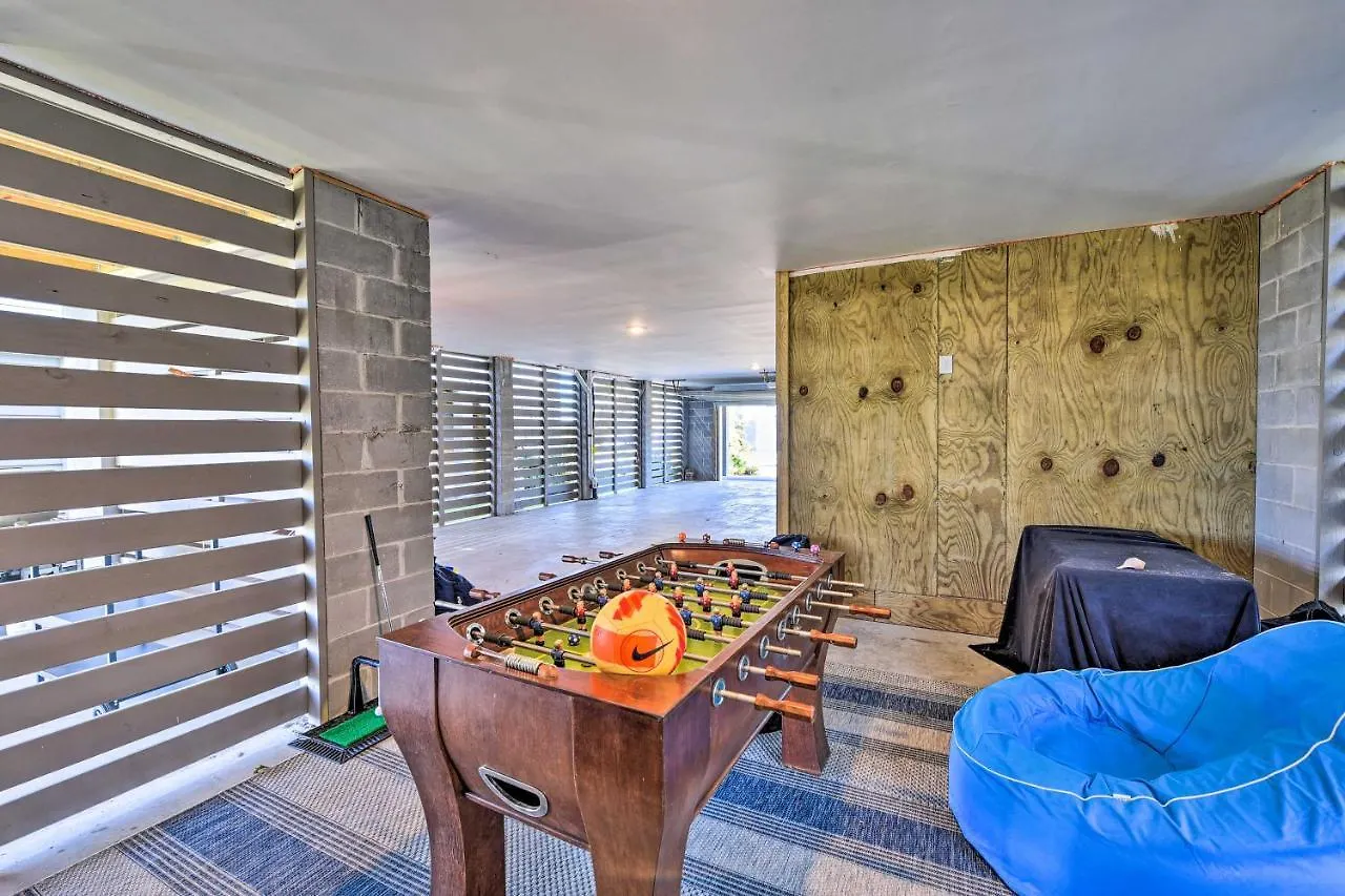 Holiday home Breezy Hilton Head Getaway 3 Decks And Water Views!